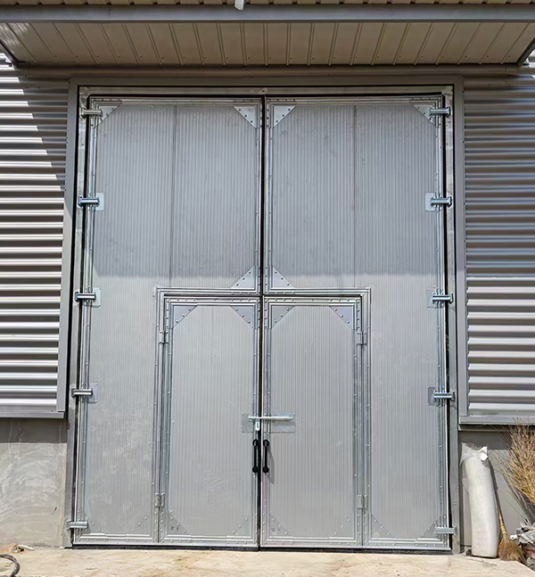 嘉峪关工业平开门